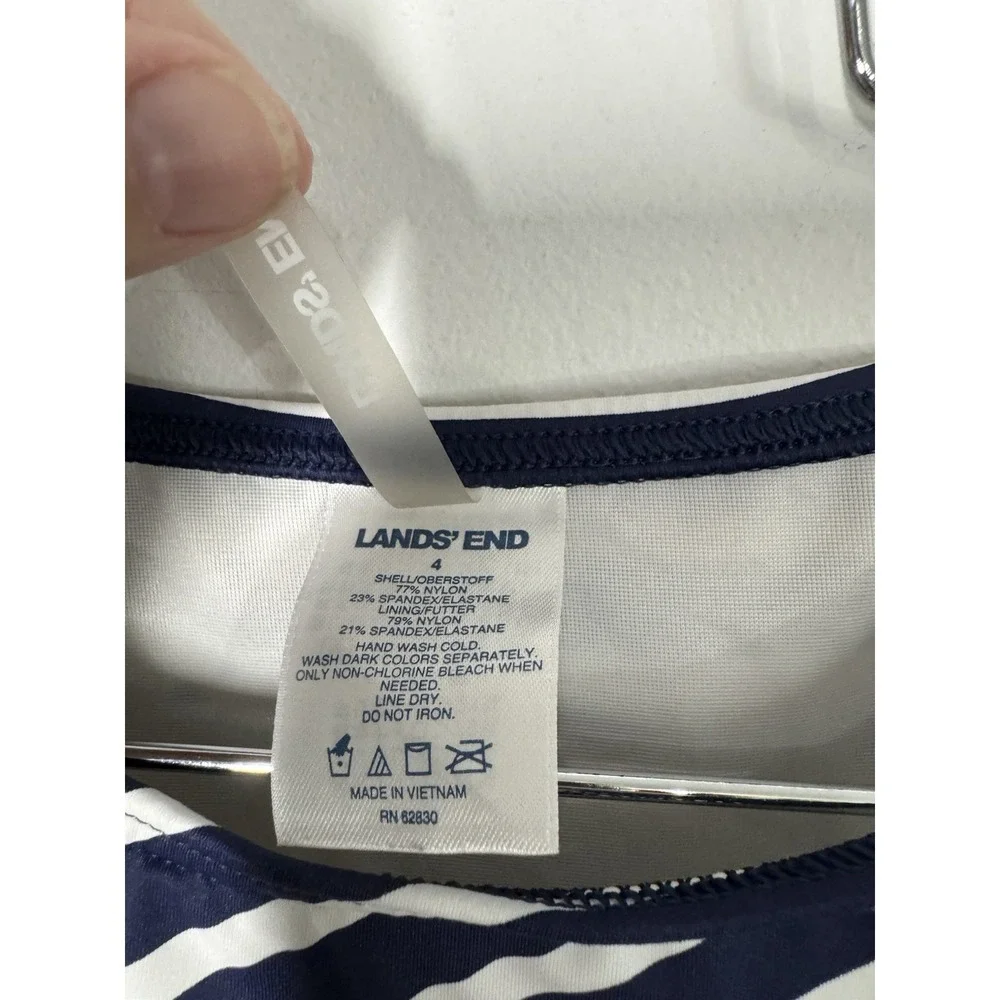 Lands‎ End Women's Soft Cup Tankini Swim Top Navy White Stripe Size 4 Water Park